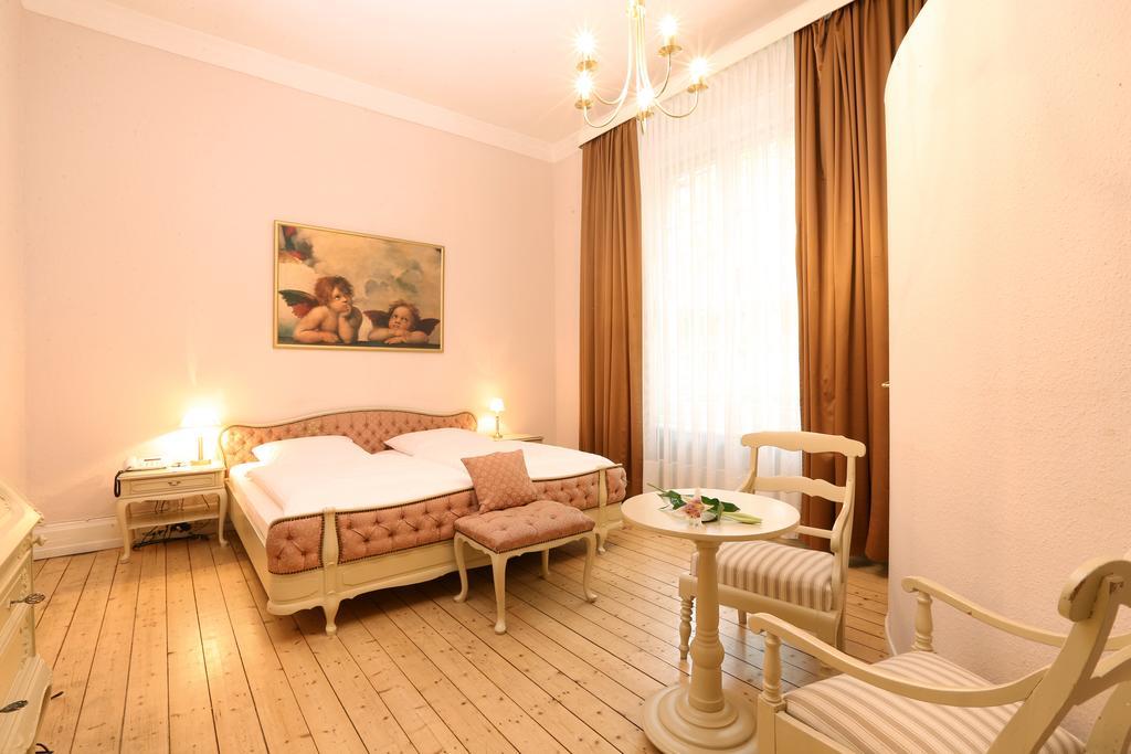 Hotel Amsterdam Hamburg Oda fotoğraf
